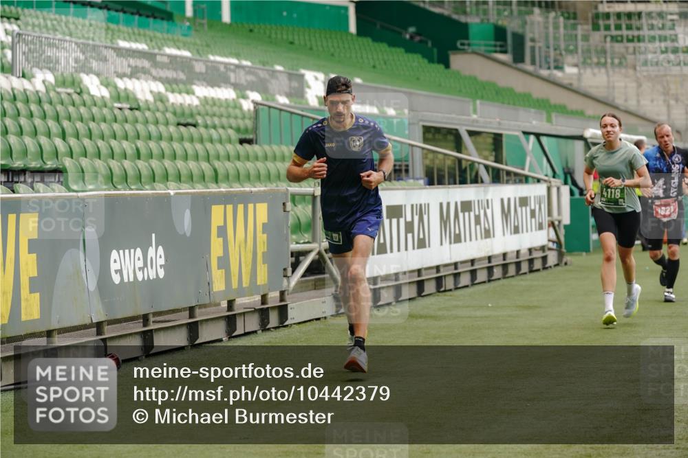13.09.2026 - 21. swb-Marathon Bremen Michael Burmester http://msf.ph/oto/10442379 13.09.2026 12:43:40 Laufen im Stadion 439, 623, 678, 681, 749, 819, 969, 1009, 1223, 1224, 1372, 1498, 1562, 1619, 1696, 1712, 1745, 1770, 1879, 1921, 2098, 2207, 2651, 2683, 3251, 3368, 3500, 3584, 3688, 4096, 4118, 4739, 4847, 4904, 5143, 5199, 5316, 5369, 5601, 5663, 5776, 5828, 6359, 6579, 6929, 6973, 6991, 7015, 7170, 7841, 7950, 8028, 8311, 8383, 8689, 8749, 8850, 8994, 9120, 9137, 9153, 9200, 9233, 9533, 9849, 13063, 13237, 126, 371, 453, 603, 640, 650, 671, 735, 744, 807, 862, 912, 957, 1136, 1758, 5912 meine-sportfotos.de