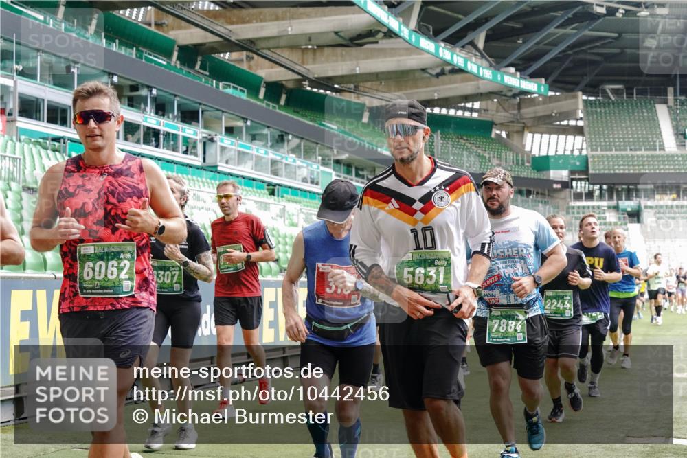 13.09.2026 - 21. swb-Marathon Bremen Michael Burmester http://msf.ph/oto/10442456 13.09.2026 13:07:14 Laufen im Stadion 109, 132, 156, 217, 287, 303, 310, 372, 430, 454, 489, 578, 607, 613, 682, 716, 784, 800, 808, 809, 831, 834, 846, 911, 922, 1083, 1173, 1189, 1205, 1210, 1274, 1322, 1364, 1365, 1369, 1387, 1395, 1437, 1532, 1533, 1545, 1574, 1581, 1600, 1823, 1831, 1841, 1848, 1854, 1871, 1909, 1926, 1938, 2003, 2070, 2076, 2090, 2219, 2275, 2283, 2318, 2355, 2356, 2393, 2405, 2440, 2492, 2565, 2611, 2699, 2707, 2721, 2731, 2755, 2802, 2818, 2831, 2866, 2902, 2911, 2949, 2960 meine-sportfotos.de