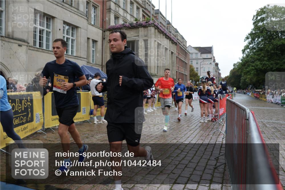 13.09.2026 - Kiel Lauf Yannick Fuchs http://msf.ph/oto/10442484 13.09.2026 11:55:42 Ziel  meine-sportfotos.de