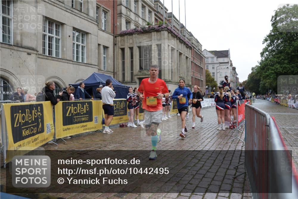 13.09.2026 - Kiel Lauf Yannick Fuchs http://msf.ph/oto/10442495 13.09.2026 11:55:42 Ziel  meine-sportfotos.de