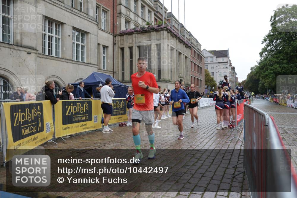 13.09.2026 - Kiel Lauf Yannick Fuchs http://msf.ph/oto/10442497 13.09.2026 11:55:42 Ziel  meine-sportfotos.de