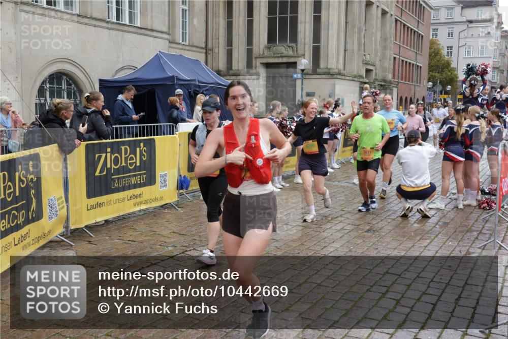13.09.2026 - Kiel Lauf Yannick Fuchs http://msf.ph/oto/10442669 13.09.2026 11:56:13 Ziel  meine-sportfotos.de
