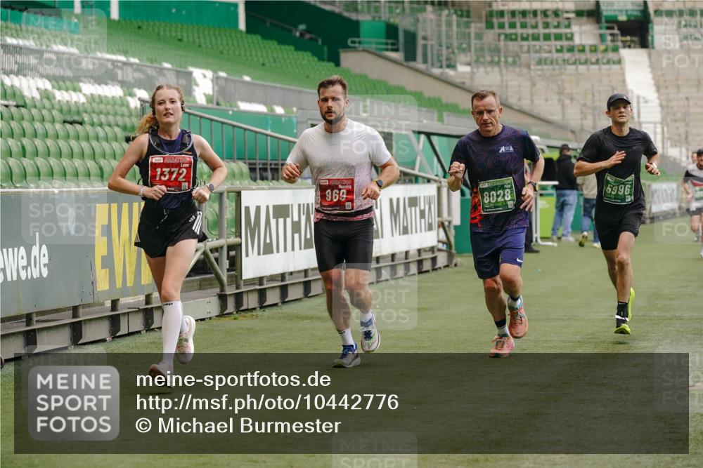 13.09.2026 - 21. swb-Marathon Bremen Michael Burmester http://msf.ph/oto/10442776 13.09.2026 12:43:58 Laufen im Stadion 339, 439, 493, 623, 678, 681, 715, 749, 819, 969, 1223, 1224, 1301, 1335, 1372, 1498, 1562, 1696, 1712, 1745, 1770, 1879, 1921, 2098, 2651, 2683, 3251, 3500, 3584, 3688, 4096, 4118, 4328, 4739, 4847, 4904, 5143, 5199, 5316, 5369, 5601, 5663, 5776, 5996, 6359, 6579, 6973, 7015, 7170, 7265, 7715, 7841, 7950, 8028, 8689, 8749, 8850, 8994, 9120, 9137, 9153, 9200, 9233, 9533, 9849, 13063, 13237, 126, 371, 453, 603, 640, 650, 671, 735, 744, 807, 862, 912, 957, 1136 meine-sportfotos.de