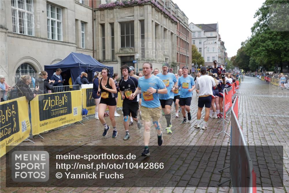 13.09.2026 - Kiel Lauf Yannick Fuchs http://msf.ph/oto/10442866 13.09.2026 11:56:30 Ziel  meine-sportfotos.de