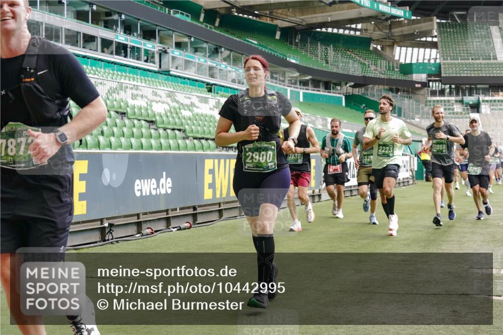 13.09.2026 - 21. swb-Marathon Bremen Michael Burmester http://msf.ph/oto/10442995 13.09.2026 13:07:22 Laufen im Stadion 109, 132, 156, 287, 303, 310, 372, 430, 454, 489, 578, 607, 613, 682, 716, 784, 800, 808, 809, 831, 834, 846, 911, 922, 1083, 1173, 1189, 1205, 1210, 1274, 1285, 1322, 1364, 1365, 1369, 1387, 1395, 1437, 1532, 1545, 1574, 1581, 1600, 1823, 1831, 1841, 1848, 1854, 1871, 1909, 1926, 1938, 2003, 2070, 2090, 2215, 2219, 2275, 2283, 2318, 2355, 2356, 2366, 2393, 2405, 2440, 2492, 2565, 2611, 2699, 2707, 2721, 2731, 2755, 2782, 2802, 2818, 2831, 2866, 2902, 2911, 2949, 2960 meine-sportfotos.de
