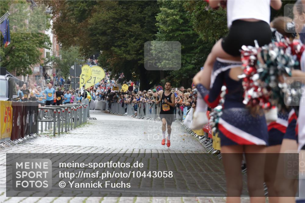 13.09.2026 - Kiel Lauf Yannick Fuchs http://msf.ph/oto/10443058 13.09.2026 11:58:49 Ziel 6694 meine-sportfotos.de