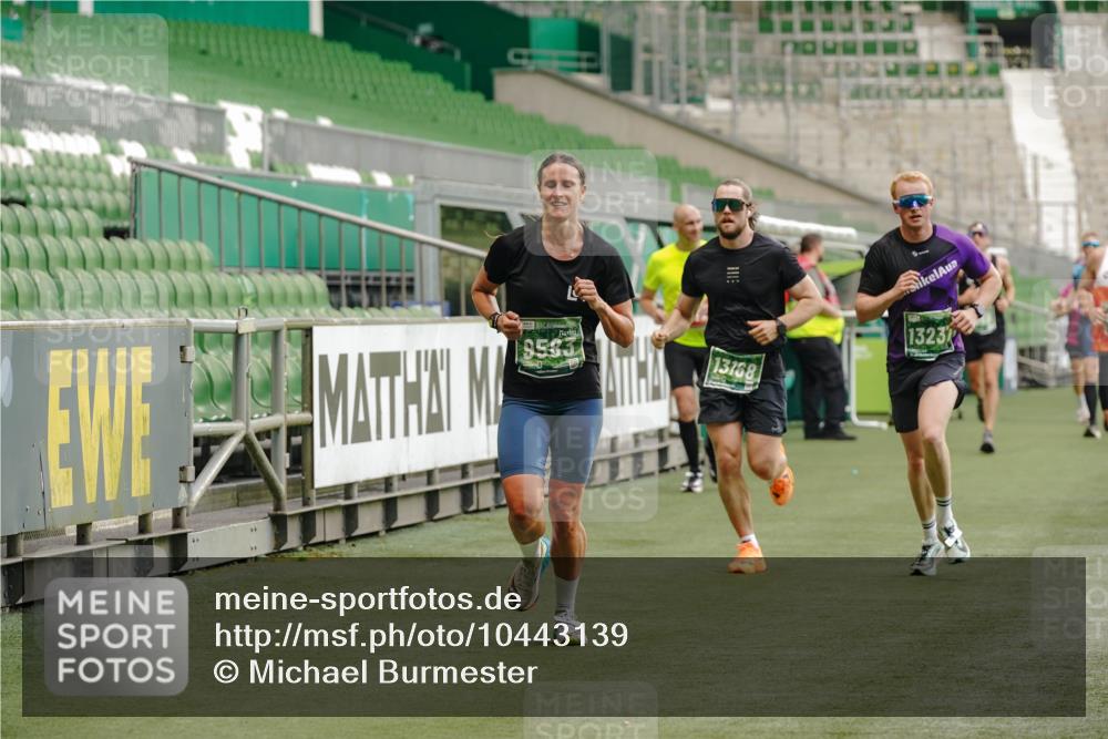 13.09.2026 - 21. swb-Marathon Bremen Michael Burmester http://msf.ph/oto/10443139 13.09.2026 12:44:19 Laufen im Stadion 339, 493, 623, 678, 681, 715, 819, 969, 1264, 1301, 1335, 1372, 1498, 1562, 1696, 1770, 1879, 1921, 1937, 1975, 2098, 2651, 2683, 3092, 3251, 3500, 3584, 3688, 4096, 4118, 4328, 4739, 4904, 5143, 5199, 5316, 5369, 5601, 5663, 5776, 5996, 6359, 6579, 6973, 7015, 7170, 7206, 7265, 7715, 7841, 7950, 8028, 8689, 8749, 8850, 9137, 9153, 9200, 9233, 9533, 9583, 9849, 13063, 13168, 13237, 126, 371, 453, 603, 640, 650, 671, 735, 744, 862, 912, 957, 1136, 1411, 1822 meine-sportfotos.de