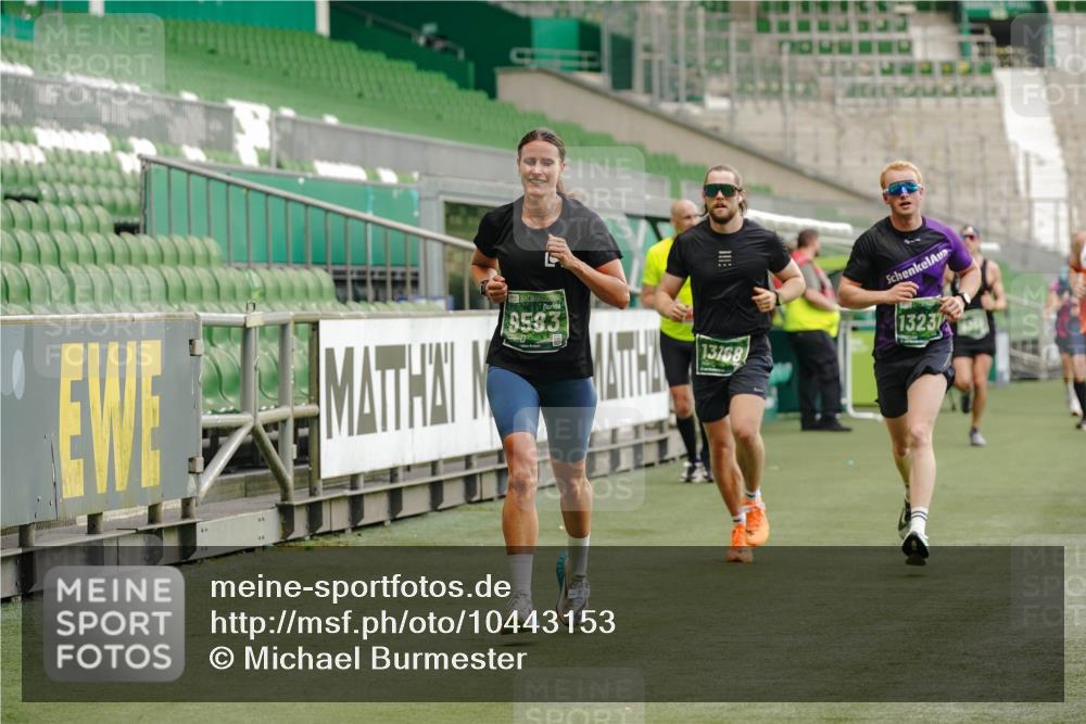 13.09.2026 - 21. swb-Marathon Bremen Michael Burmester http://msf.ph/oto/10443153 13.09.2026 12:44:19 Laufen im Stadion 339, 493, 623, 678, 681, 715, 819, 969, 1264, 1301, 1335, 1372, 1498, 1562, 1696, 1770, 1879, 1921, 1937, 1975, 2098, 2651, 2683, 3092, 3251, 3500, 3584, 3688, 4096, 4118, 4328, 4739, 4904, 5143, 5199, 5316, 5369, 5601, 5663, 5776, 5996, 6359, 6579, 6973, 7015, 7170, 7206, 7265, 7715, 7841, 7950, 8028, 8689, 8749, 8850, 9137, 9153, 9200, 9233, 9533, 9583, 9849, 13063, 13168, 13237, 126, 371, 453, 603, 640, 650, 671, 735, 744, 862, 912, 957, 1136, 1411, 1822 meine-sportfotos.de