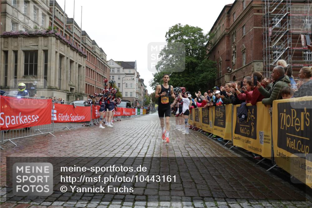13.09.2026 - Kiel Lauf Yannick Fuchs http://msf.ph/oto/10443161 13.09.2026 11:59:00 Ziel 6694 meine-sportfotos.de
