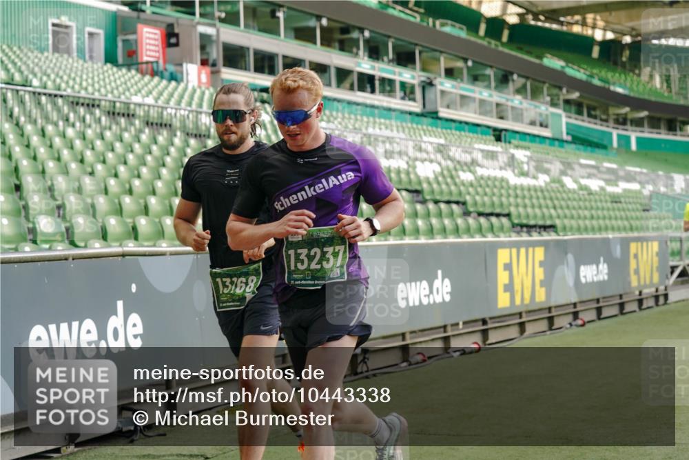 13.09.2026 - 21. swb-Marathon Bremen Michael Burmester http://msf.ph/oto/10443338 13.09.2026 12:44:24 Laufen im Stadion 280, 339, 493, 623, 678, 681, 715, 819, 969, 1264, 1301, 1335, 1372, 1498, 1562, 1696, 1770, 1921, 1937, 1975, 2098, 2683, 3092, 3251, 3500, 3584, 3609, 3688, 4096, 4118, 4328, 4739, 4904, 5143, 5199, 5316, 5369, 5601, 5663, 5776, 5996, 6359, 6579, 6973, 7015, 7170, 7206, 7265, 7715, 7841, 7950, 8028, 8689, 8749, 8850, 9137, 9153, 9200, 9233, 9583, 9849, 13063, 13168, 13237, 126, 371, 453, 603, 640, 650, 671, 735, 744, 862, 912, 957, 1136, 1411, 1822 meine-sportfotos.de