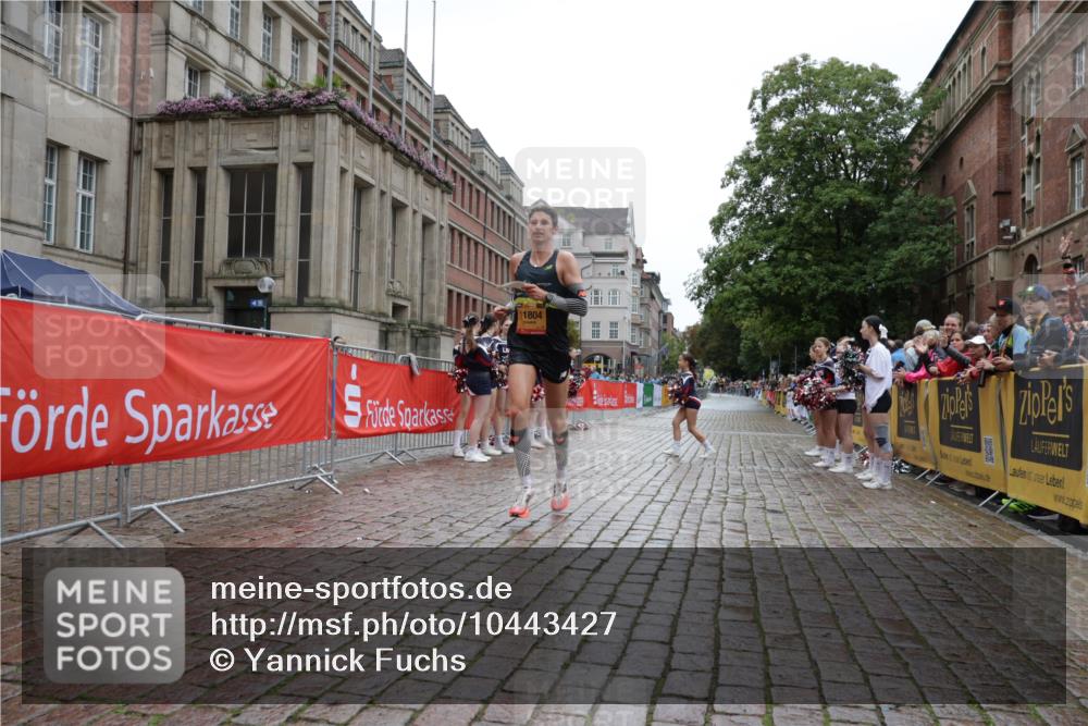 13.09.2026 - Kiel Lauf Yannick Fuchs http://msf.ph/oto/10443427 13.09.2026 12:03:50 Ziel 8608, 11804 meine-sportfotos.de