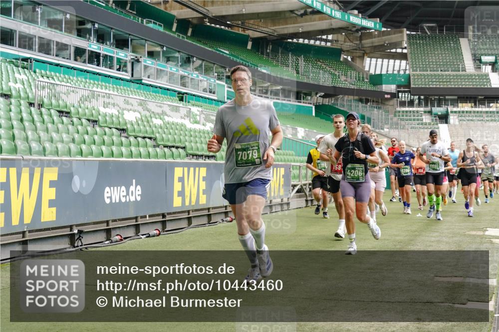 13.09.2026 - 21. swb-Marathon Bremen Michael Burmester http://msf.ph/oto/10443460 13.09.2026 13:07:29 Laufen im Stadion 109, 132, 156, 287, 303, 310, 372, 430, 454, 489, 551, 578, 607, 613, 682, 716, 800, 808, 809, 831, 834, 846, 884, 911, 922, 1083, 1173, 1189, 1205, 1210, 1285, 1322, 1364, 1365, 1369, 1387, 1395, 1437, 1532, 1545, 1574, 1600, 1688, 1823, 1831, 1841, 1848, 1854, 1871, 1909, 1926, 1938, 2003, 2070, 2090, 2215, 2219, 2275, 2283, 2318, 2355, 2356, 2366, 2393, 2405, 2440, 2492, 2565, 2611, 2699, 2707, 2721, 2731, 2755, 2782, 2802, 2818, 2831, 2866, 2902, 2911, 2949, 2960 meine-sportfotos.de