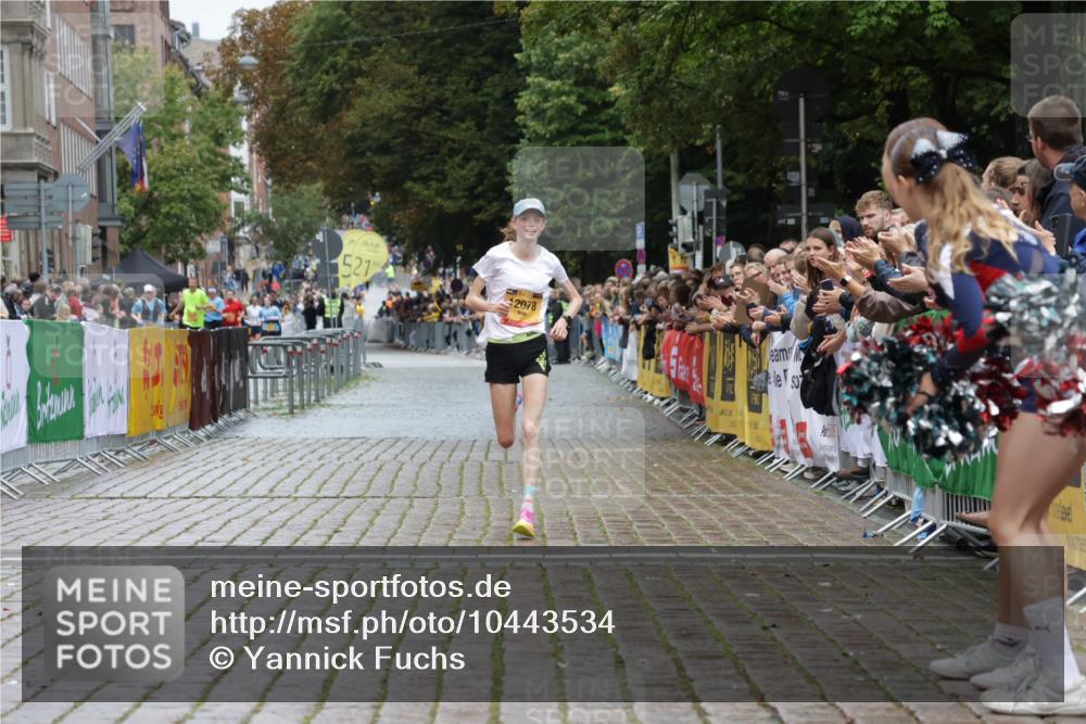 13.09.2026 - Kiel Lauf Yannick Fuchs http://msf.ph/oto/10443534 13.09.2026 12:07:17 Ziel 12078, 12459, 5248 meine-sportfotos.de