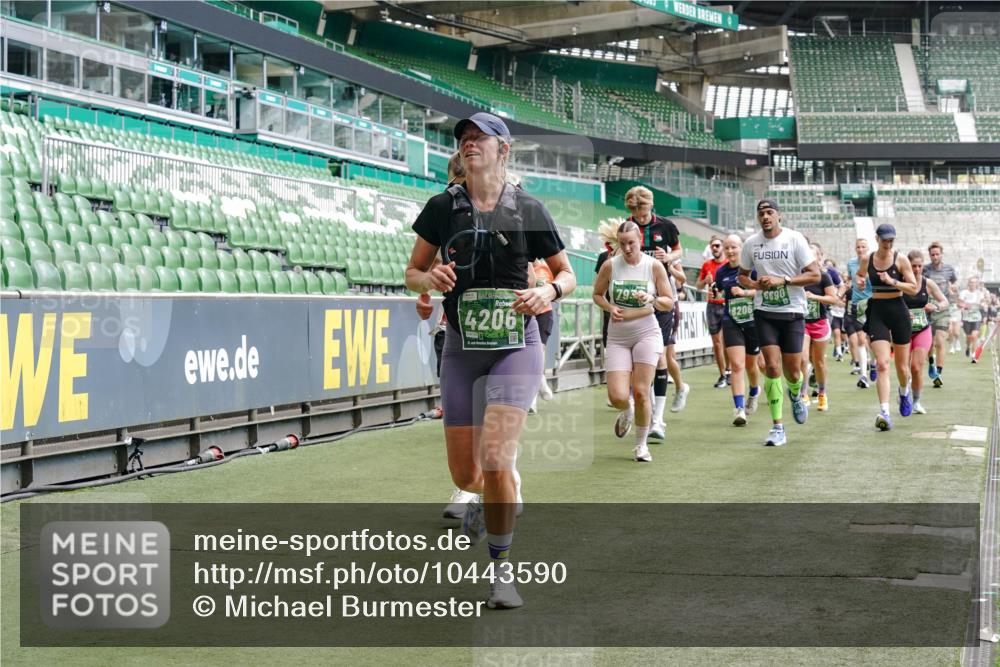 13.09.2026 - 21. swb-Marathon Bremen Michael Burmester http://msf.ph/oto/10443590 13.09.2026 13:07:31 Laufen im Stadion 109, 132, 156, 287, 303, 310, 372, 430, 454, 489, 551, 578, 607, 613, 682, 716, 800, 808, 809, 831, 834, 846, 884, 911, 922, 1083, 1173, 1189, 1205, 1210, 1285, 1322, 1364, 1365, 1369, 1387, 1395, 1437, 1532, 1545, 1574, 1600, 1688, 1823, 1831, 1841, 1848, 1854, 1871, 1909, 1926, 1938, 2003, 2070, 2090, 2215, 2219, 2275, 2283, 2318, 2355, 2356, 2366, 2405, 2440, 2492, 2565, 2611, 2635, 2699, 2707, 2721, 2731, 2755, 2782, 2802, 2818, 2831, 2866, 2902, 2911, 2949, 2960 meine-sportfotos.de