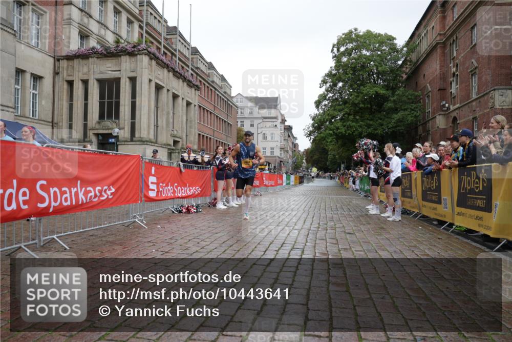 13.09.2026 - Kiel Lauf Yannick Fuchs http://msf.ph/oto/10443641 13.09.2026 12:09:30 Ziel 1201, 3904 meine-sportfotos.de
