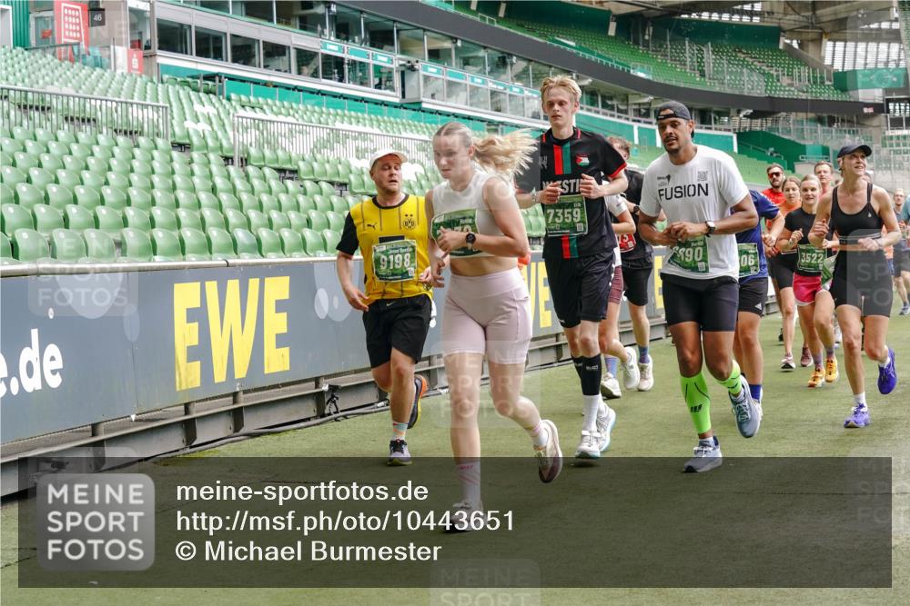 13.09.2026 - 21. swb-Marathon Bremen Michael Burmester http://msf.ph/oto/10443651 13.09.2026 13:07:33 Laufen im Stadion 109, 132, 156, 287, 303, 310, 372, 454, 489, 551, 578, 607, 613, 682, 716, 800, 808, 809, 831, 834, 846, 884, 911, 922, 1083, 1173, 1189, 1205, 1210, 1285, 1322, 1364, 1365, 1369, 1387, 1395, 1437, 1532, 1545, 1574, 1600, 1688, 1823, 1831, 1841, 1848, 1854, 1871, 1909, 1926, 1938, 2003, 2070, 2090, 2215, 2219, 2275, 2283, 2318, 2356, 2366, 2405, 2440, 2492, 2565, 2611, 2635, 2699, 2707, 2721, 2731, 2755, 2782, 2802, 2818, 2831, 2866, 2902, 2911, 2949, 2960 meine-sportfotos.de