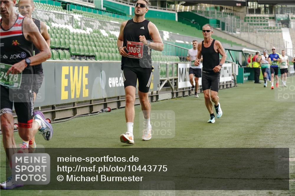 13.09.2026 - 21. swb-Marathon Bremen Michael Burmester http://msf.ph/oto/10443775 13.09.2026 12:44:44 Laufen im Stadion 280, 339, 474, 493, 508, 623, 678, 681, 715, 788, 819, 969, 1264, 1301, 1335, 1372, 1498, 1696, 1770, 1937, 1975, 2020, 2098, 3092, 3271, 3500, 3609, 4118, 4328, 4739, 4904, 5092, 5143, 5199, 5369, 5601, 5776, 5996, 6579, 6918, 6973, 7015, 7170, 7206, 7265, 7478, 7715, 7841, 7950, 8028, 8054, 8096, 8850, 9070, 9129, 9137, 9153, 9233, 9306, 9583, 9642, 9849, 13063, 13168, 13237, 126, 371, 603, 640, 650, 671, 735, 744, 862, 912, 957, 1136, 1411, 1667, 1822, 1850 meine-sportfotos.de