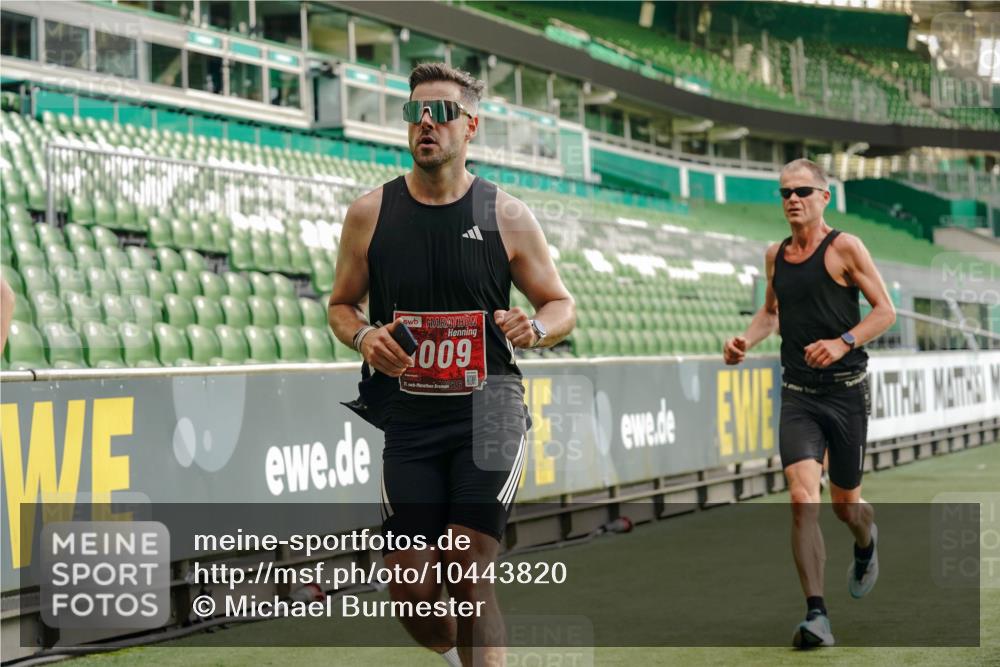 13.09.2026 - 21. swb-Marathon Bremen Michael Burmester http://msf.ph/oto/10443820 13.09.2026 12:44:45 Laufen im Stadion 280, 339, 474, 493, 508, 623, 678, 681, 715, 788, 819, 969, 1264, 1301, 1335, 1372, 1498, 1696, 1770, 1937, 1975, 2020, 2098, 3092, 3271, 3500, 3609, 4118, 4328, 4739, 4904, 5092, 5143, 5199, 5369, 5601, 5776, 5996, 6579, 6918, 6973, 7015, 7170, 7206, 7265, 7478, 7715, 7841, 7950, 8028, 8054, 8096, 8850, 9070, 9129, 9137, 9153, 9233, 9306, 9583, 9642, 9849, 13063, 13168, 13237, 126, 371, 603, 640, 650, 671, 735, 744, 862, 912, 957, 1136, 1411, 1667, 1822, 1850 meine-sportfotos.de