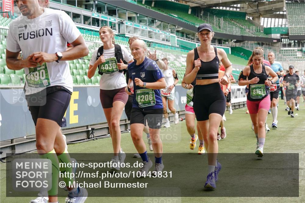 13.09.2026 - 21. swb-Marathon Bremen Michael Burmester http://msf.ph/oto/10443831 13.09.2026 13:07:35 Laufen im Stadion 109, 132, 156, 287, 303, 310, 372, 454, 489, 551, 578, 607, 613, 682, 716, 800, 808, 809, 831, 834, 846, 884, 911, 922, 1083, 1173, 1189, 1205, 1210, 1285, 1322, 1364, 1365, 1369, 1387, 1395, 1437, 1532, 1545, 1574, 1600, 1688, 1823, 1831, 1841, 1848, 1854, 1871, 1909, 1926, 1938, 2003, 2070, 2090, 2215, 2219, 2229, 2275, 2283, 2318, 2356, 2366, 2405, 2440, 2492, 2565, 2611, 2635, 2699, 2707, 2721, 2727, 2731, 2755, 2782, 2802, 2818, 2831, 2866, 2902, 2911, 2949, 2960 meine-sportfotos.de