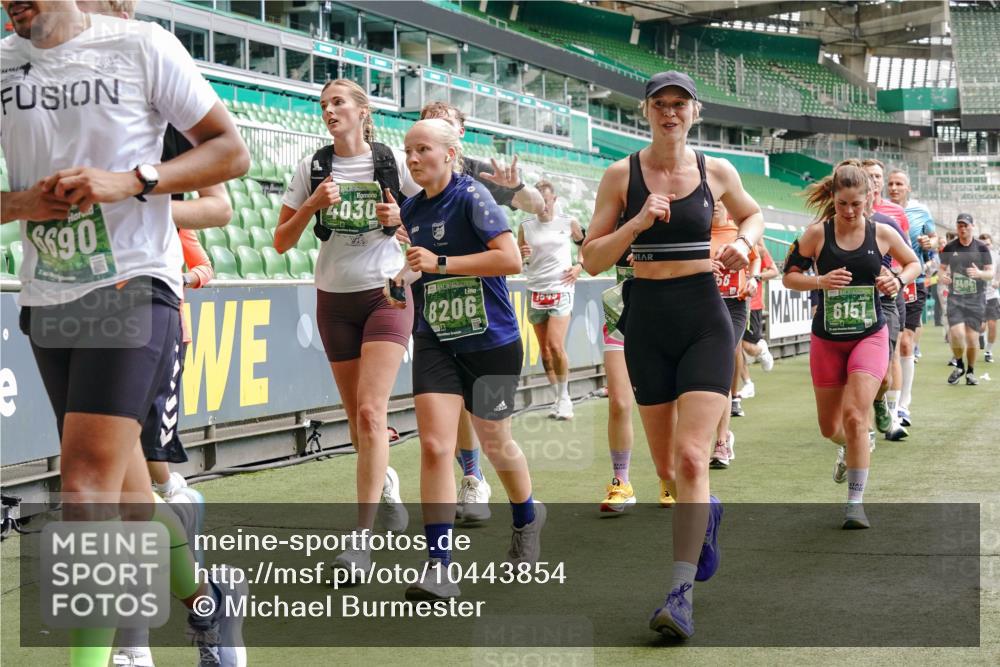 13.09.2026 - 21. swb-Marathon Bremen Michael Burmester http://msf.ph/oto/10443854 13.09.2026 13:07:35 Laufen im Stadion 109, 132, 156, 287, 303, 310, 372, 454, 489, 551, 578, 607, 613, 682, 716, 800, 808, 809, 831, 834, 846, 884, 911, 922, 1083, 1173, 1189, 1205, 1210, 1285, 1322, 1364, 1365, 1369, 1387, 1395, 1437, 1532, 1545, 1574, 1600, 1688, 1823, 1831, 1841, 1848, 1854, 1871, 1909, 1926, 1938, 2003, 2070, 2090, 2215, 2219, 2229, 2275, 2283, 2318, 2356, 2366, 2405, 2440, 2492, 2565, 2611, 2635, 2699, 2707, 2721, 2727, 2731, 2755, 2782, 2802, 2818, 2831, 2866, 2902, 2911, 2949, 2960 meine-sportfotos.de