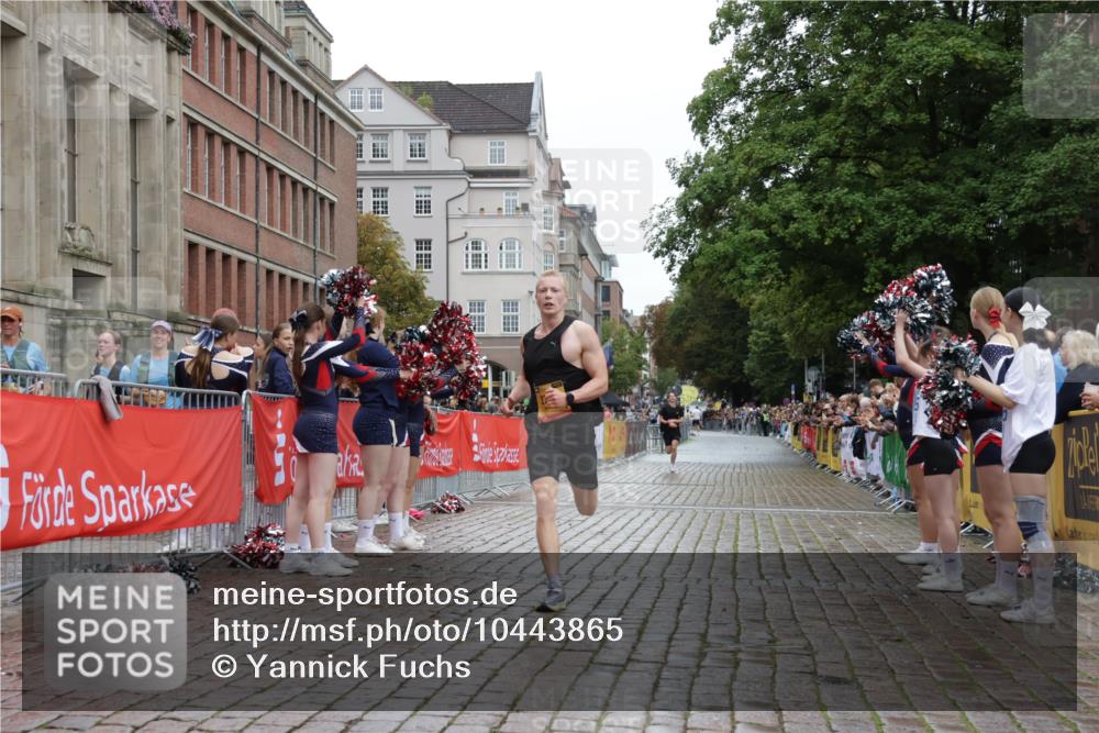 13.09.2026 - Kiel Lauf Yannick Fuchs http://msf.ph/oto/10443865 13.09.2026 12:10:45 Ziel 61, 2077, 2790, 7264, 1373, 1949, 2327, 2457, 4710, 11322, 12191 meine-sportfotos.de