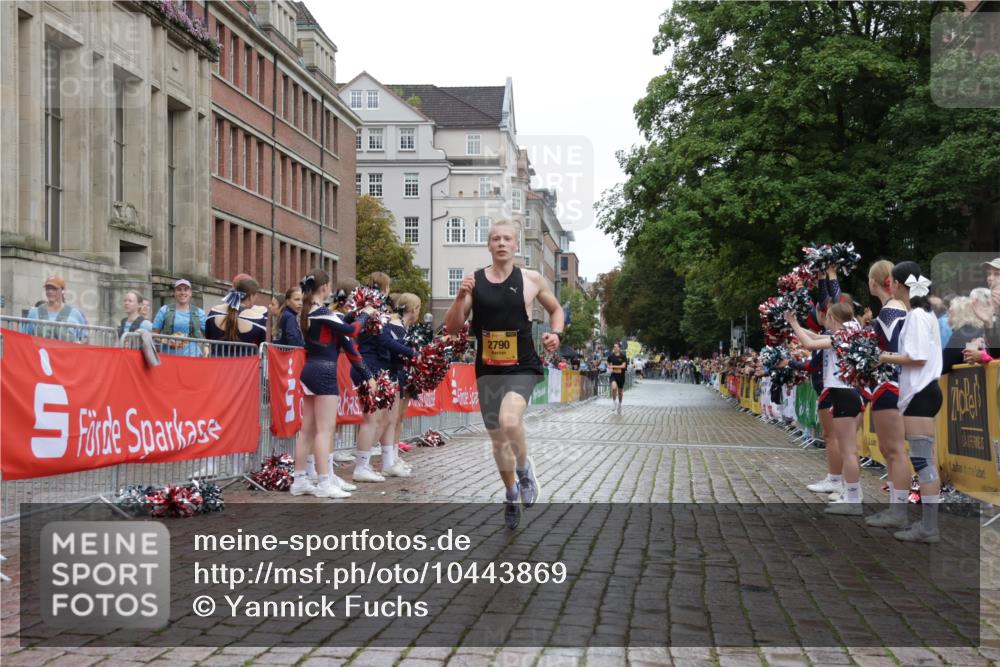 13.09.2026 - Kiel Lauf Yannick Fuchs http://msf.ph/oto/10443869 13.09.2026 12:10:45 Ziel 61, 2077, 2790, 7264, 1373, 1949, 2327, 2457, 4710, 11322, 12191 meine-sportfotos.de