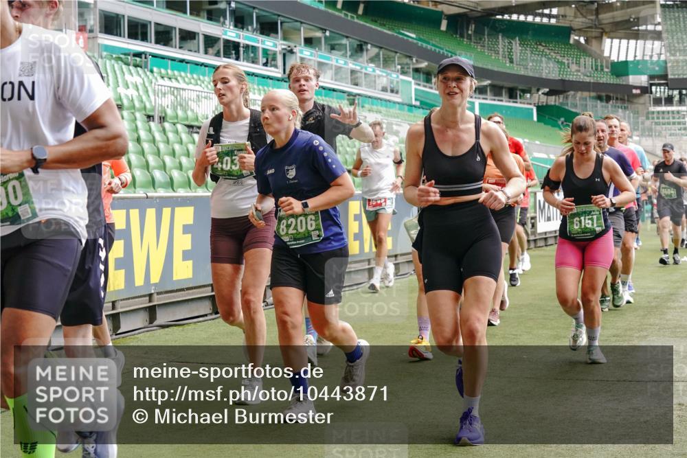 13.09.2026 - 21. swb-Marathon Bremen Michael Burmester http://msf.ph/oto/10443871 13.09.2026 13:07:35 Laufen im Stadion 109, 132, 156, 287, 303, 310, 372, 454, 489, 551, 578, 607, 613, 682, 716, 800, 808, 809, 831, 834, 846, 884, 911, 922, 1083, 1173, 1189, 1205, 1210, 1285, 1322, 1364, 1365, 1369, 1387, 1395, 1437, 1532, 1545, 1574, 1600, 1688, 1823, 1831, 1841, 1848, 1854, 1871, 1909, 1926, 1938, 2003, 2070, 2090, 2215, 2219, 2229, 2275, 2283, 2318, 2356, 2366, 2405, 2440, 2492, 2565, 2611, 2635, 2699, 2707, 2721, 2727, 2731, 2755, 2782, 2802, 2818, 2831, 2866, 2902, 2911, 2949, 2960 meine-sportfotos.de