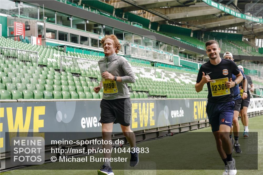 13.09.2026 - 21. swb-Marathon Bremen Michael Burmester http://msf.ph/oto/10443883 13.09.2026 10:28:46 Laufen im Stadion 10142, 10170, 10183, 10189, 10200, 10223, 10267, 10270, 10293, 10294, 10316, 10329, 10334, 10348, 10381, 10393, 10421, 10426, 10508, 10525, 10537, 10538, 10544, 10594, 10655, 10709, 10739, 10763, 10770, 10814, 10835, 10840, 10846, 10860, 10876, 10910, 10917, 10923, 10966, 10993, 11005, 11007, 11018, 11035, 11058, 11076, 11087, 11092, 11109, 11111, 11148, 11170 meine-sportfotos.de