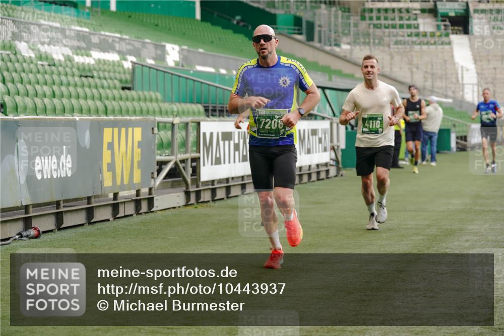 13.09.2026 - 21. swb-Marathon Bremen Michael Burmester http://msf.ph/oto/10443937 13.09.2026 12:44:50 Laufen im Stadion 280, 339, 474, 493, 508, 623, 678, 681, 715, 788, 969, 1264, 1277, 1301, 1335, 1372, 1498, 1696, 1770, 1937, 1975, 2020, 2098, 3092, 3271, 3500, 3609, 4110, 4118, 4328, 4739, 4904, 5092, 5143, 5199, 5369, 5601, 5776, 5996, 6579, 6918, 6973, 7015, 7170, 7206, 7265, 7478, 7715, 7841, 7950, 8028, 8054, 8096, 8850, 9070, 9129, 9137, 9233, 9306, 9583, 9642, 13063, 13168, 13237, 126, 371, 603, 640, 650, 671, 735, 744, 862, 912, 957, 1136, 1411, 1667, 1822, 1850 meine-sportfotos.de
