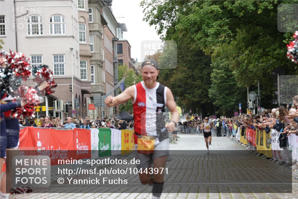 13.09.2026 - Kiel Lauf Yannick Fuchs http://msf.ph/oto/10443971 13.09.2026 12:11:16 Ziel 1373, 1949, 2327, 2457, 4710, 11322, 12191, 2631, 4347 meine-sportfotos.de