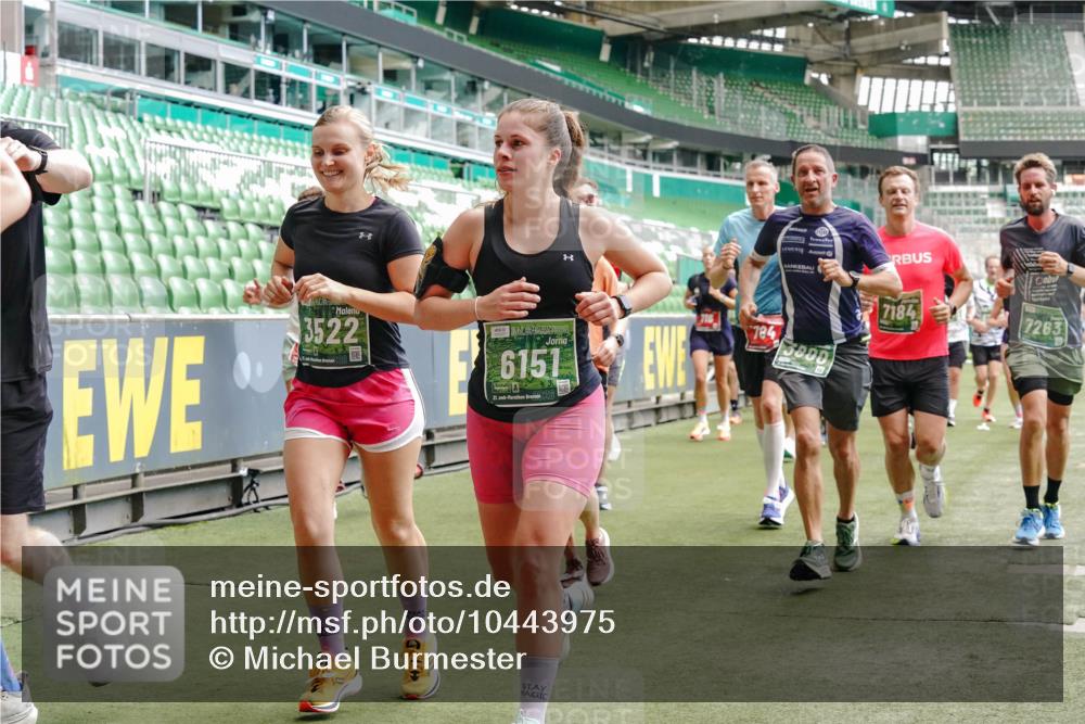 13.09.2026 - 21. swb-Marathon Bremen Michael Burmester http://msf.ph/oto/10443975 13.09.2026 13:07:36 Laufen im Stadion 109, 132, 156, 287, 303, 310, 372, 454, 489, 551, 578, 607, 613, 682, 716, 800, 808, 809, 831, 834, 846, 884, 911, 922, 1083, 1173, 1189, 1205, 1210, 1285, 1322, 1364, 1365, 1369, 1387, 1395, 1437, 1532, 1545, 1574, 1600, 1688, 1823, 1831, 1841, 1848, 1854, 1871, 1909, 1926, 1938, 2003, 2041, 2070, 2090, 2215, 2219, 2229, 2275, 2283, 2318, 2356, 2366, 2405, 2440, 2492, 2565, 2611, 2635, 2699, 2707, 2721, 2727, 2731, 2755, 2782, 2802, 2818, 2831, 2866, 2902, 2911, 2949, 2960 meine-sportfotos.de