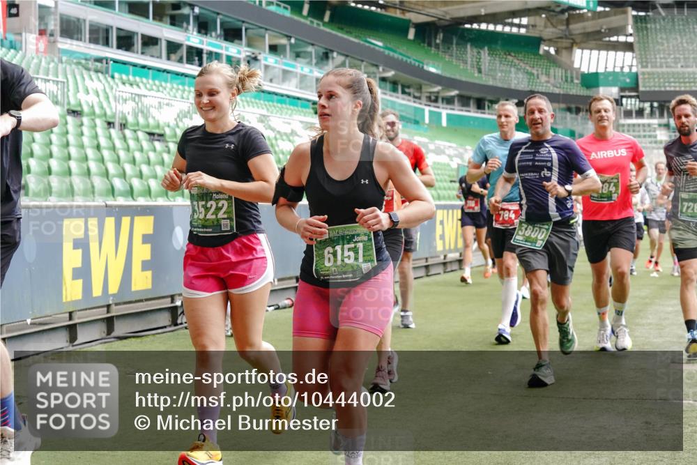 13.09.2026 - 21. swb-Marathon Bremen Michael Burmester http://msf.ph/oto/10444002 13.09.2026 13:07:37 Laufen im Stadion 109, 132, 156, 287, 303, 310, 372, 489, 551, 578, 607, 613, 682, 716, 800, 808, 809, 831, 834, 846, 884, 911, 922, 1083, 1173, 1189, 1205, 1210, 1285, 1322, 1364, 1365, 1369, 1387, 1395, 1437, 1532, 1545, 1574, 1600, 1688, 1823, 1831, 1841, 1848, 1854, 1871, 1909, 1926, 1938, 2003, 2041, 2070, 2090, 2215, 2219, 2229, 2275, 2283, 2318, 2356, 2366, 2405, 2440, 2492, 2565, 2611, 2635, 2699, 2707, 2721, 2727, 2731, 2755, 2782, 2802, 2818, 2831, 2866, 2902, 2911, 2949, 2960 meine-sportfotos.de