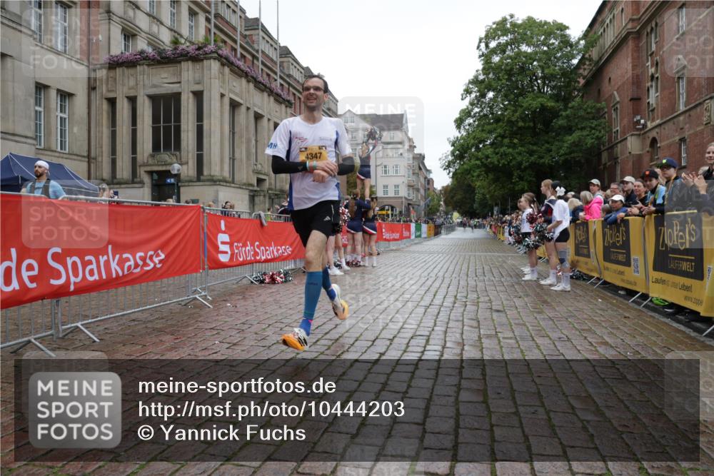 13.09.2026 - Kiel Lauf Yannick Fuchs http://msf.ph/oto/10444203 13.09.2026 12:11:57 Ziel 8209, 8993, 2631, 4347, 8609, 8993, 11504, 3730, 2631 meine-sportfotos.de