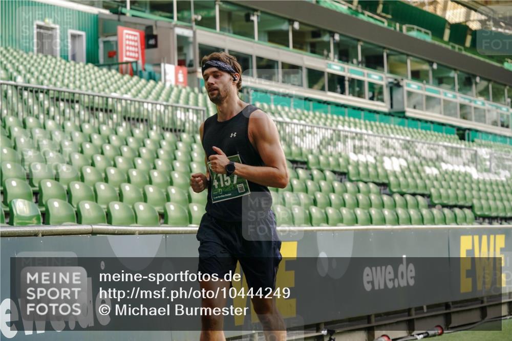 13.09.2026 - 21. swb-Marathon Bremen Michael Burmester http://msf.ph/oto/10444249 13.09.2026 12:45:01 Laufen im Stadion 280, 339, 474, 493, 508, 623, 678, 681, 715, 788, 969, 1017, 1264, 1277, 1301, 1335, 1372, 1498, 1696, 1770, 1863, 1937, 1975, 2020, 2084, 2098, 3092, 3271, 3500, 3609, 4110, 4118, 4157, 4328, 4739, 4904, 5092, 5143, 5369, 5601, 5776, 5996, 6918, 6973, 7015, 7170, 7206, 7265, 7478, 7715, 7841, 8028, 8054, 8096, 8850, 8936, 9070, 9129, 9137, 9273, 9306, 9583, 9642, 13063, 13168, 13237, 126, 371, 603, 640, 650, 671, 735, 744, 912, 957, 1136, 1411, 1667, 1822, 1850 meine-sportfotos.de