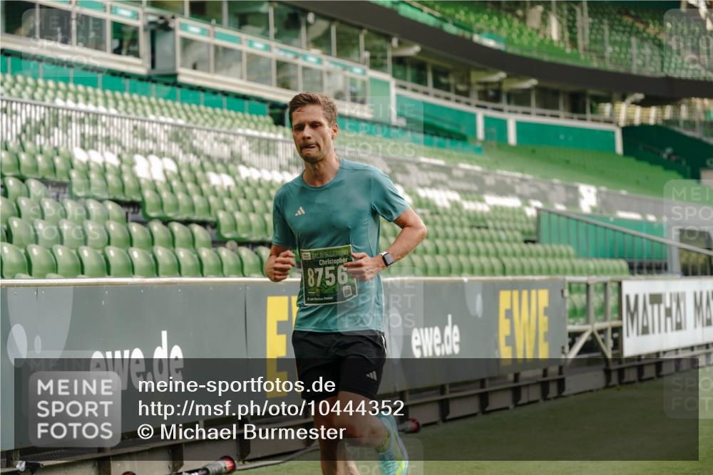 13.09.2026 - 21. swb-Marathon Bremen Michael Burmester http://msf.ph/oto/10444352 13.09.2026 12:45:11 Laufen im Stadion 195, 280, 339, 474, 493, 508, 623, 678, 681, 715, 788, 969, 1017, 1241, 1264, 1277, 1301, 1335, 1372, 1498, 1696, 1770, 1863, 1937, 1975, 2020, 2084, 2098, 3092, 3271, 3609, 4110, 4118, 4157, 4328, 4739, 4904, 5092, 5369, 5719, 5996, 6918, 6973, 7015, 7206, 7265, 7336, 7478, 7715, 8028, 8054, 8096, 8756, 8936, 9070, 9129, 9137, 9273, 9306, 9583, 9642, 13063, 13168, 13237, 126, 371, 603, 640, 650, 671, 735, 744, 912, 957, 1411, 1667, 1822, 1850 meine-sportfotos.de