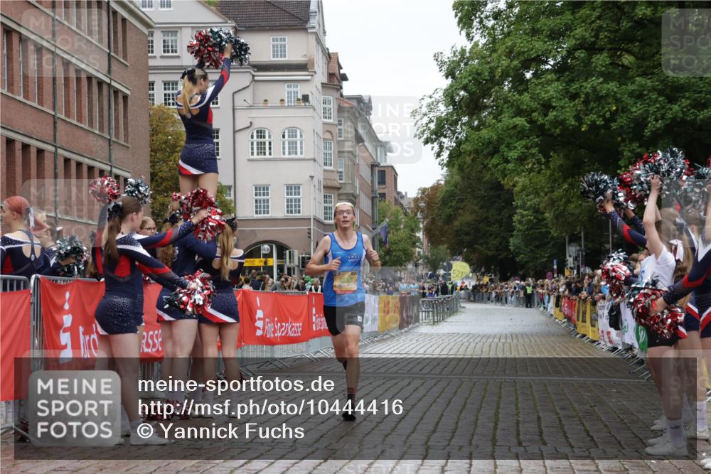 13.09.2026 - Kiel Lauf Yannick Fuchs http://msf.ph/oto/10444416 13.09.2026 12:12:28 Ziel 3730, 9390, 8209, 8993, 11504 meine-sportfotos.de