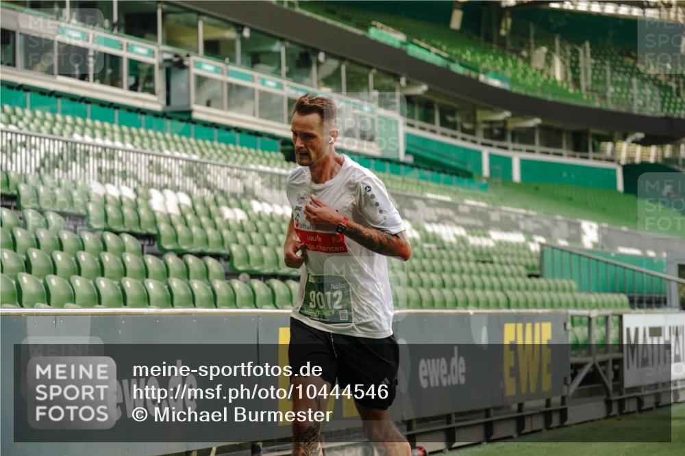 13.09.2026 - 21. swb-Marathon Bremen Michael Burmester http://msf.ph/oto/10444546 13.09.2026 12:45:22 Laufen im Stadion 195, 280, 339, 474, 493, 508, 623, 678, 681, 715, 788, 969, 1017, 1181, 1241, 1264, 1277, 1301, 1335, 1498, 1696, 1770, 1863, 1937, 1975, 2020, 2084, 2098, 2297, 2889, 3092, 3271, 3609, 4110, 4118, 4157, 4328, 4739, 5092, 5719, 5996, 6918, 6973, 7015, 7206, 7265, 7336, 7478, 7715, 8028, 8054, 8096, 8319, 8325, 8331, 8670, 8756, 8936, 9070, 9129, 9137, 9273, 9306, 9495, 9583, 9642, 13063, 13168, 13237, 371, 439, 650, 744, 957, 1411, 1667, 1822, 1850 meine-sportfotos.de