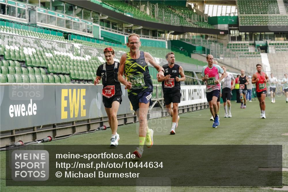 13.09.2026 - 21. swb-Marathon Bremen Michael Burmester http://msf.ph/oto/10444634 13.09.2026 12:45:25 Laufen im Stadion 195, 280, 339, 474, 493, 508, 623, 678, 681, 697, 715, 788, 969, 1017, 1034, 1181, 1241, 1264, 1277, 1301, 1335, 1498, 1696, 1770, 1863, 1937, 1975, 2020, 2084, 2098, 2297, 2889, 3092, 3271, 3609, 4110, 4118, 4157, 4328, 5092, 5719, 5996, 6918, 6973, 7015, 7206, 7265, 7336, 7478, 7715, 8028, 8054, 8096, 8319, 8325, 8331, 8670, 8756, 8936, 9070, 9129, 9137, 9273, 9306, 9495, 9583, 9642, 13063, 13168, 13237, 371, 439, 650, 744, 957, 1411, 1667, 1822, 1850 meine-sportfotos.de