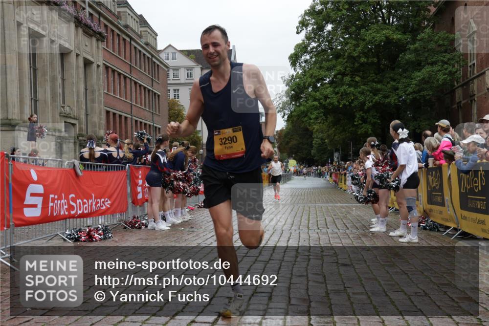 13.09.2026 - Kiel Lauf Yannick Fuchs http://msf.ph/oto/10444692 13.09.2026 12:13:44 Ziel 663, 10008, 10160, 10927, 902, 3290, 10470, 2109, 10208, 11809 meine-sportfotos.de