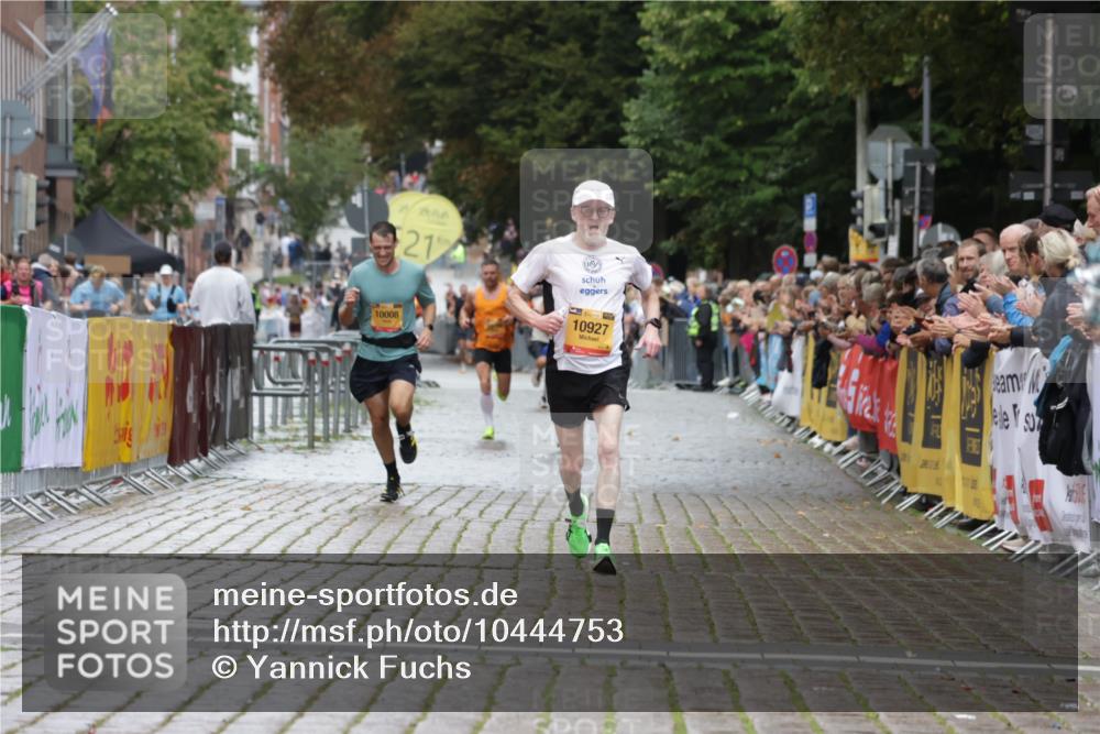 13.09.2026 - Kiel Lauf Yannick Fuchs http://msf.ph/oto/10444753 13.09.2026 12:13:58 Ziel 2109, 10208, 663, 10008, 10160, 10927, 6182, 10912, 902, 3290, 10470 meine-sportfotos.de