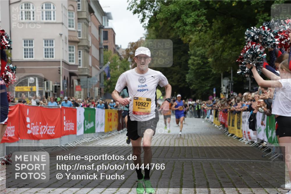 13.09.2026 - Kiel Lauf Yannick Fuchs http://msf.ph/oto/10444766 13.09.2026 12:14:02 Ziel 10208, 663, 2109, 10008, 10160, 10927, 6182, 9253, 10912, 10470 meine-sportfotos.de