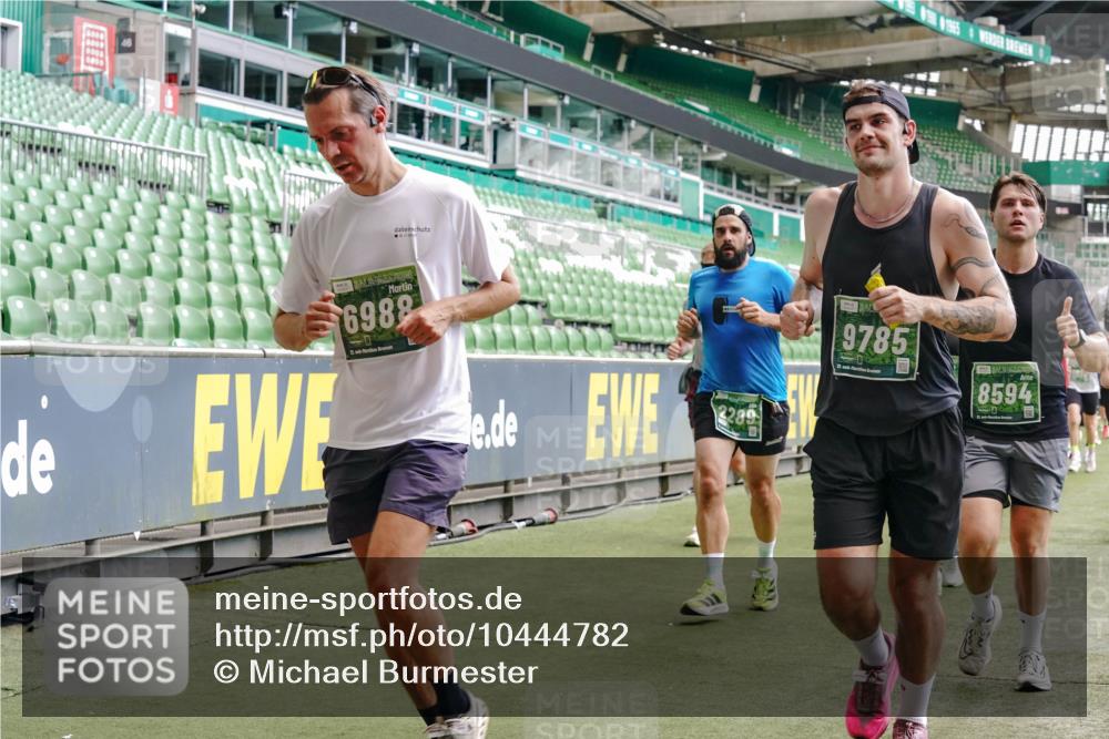 13.09.2026 - 21. swb-Marathon Bremen Michael Burmester http://msf.ph/oto/10444782 13.09.2026 13:07:49 Laufen im Stadion 132, 156, 303, 310, 372, 489, 551, 607, 682, 716, 800, 808, 809, 831, 834, 846, 884, 911, 922, 1083, 1124, 1173, 1189, 1205, 1210, 1285, 1289, 1322, 1364, 1369, 1387, 1395, 1437, 1532, 1545, 1559, 1600, 1688, 1823, 1831, 1841, 1848, 1854, 1871, 1899, 1926, 1938, 2003, 2041, 2070, 2090, 2215, 2219, 2229, 2275, 2283, 2318, 2356, 2366, 2405, 2440, 2492, 2565, 2611, 2635, 2699, 2707, 2721, 2727, 2731, 2755, 2782, 2802, 2818, 2831, 2866, 2897, 2902, 2911, 2930, 2949, 2960 meine-sportfotos.de