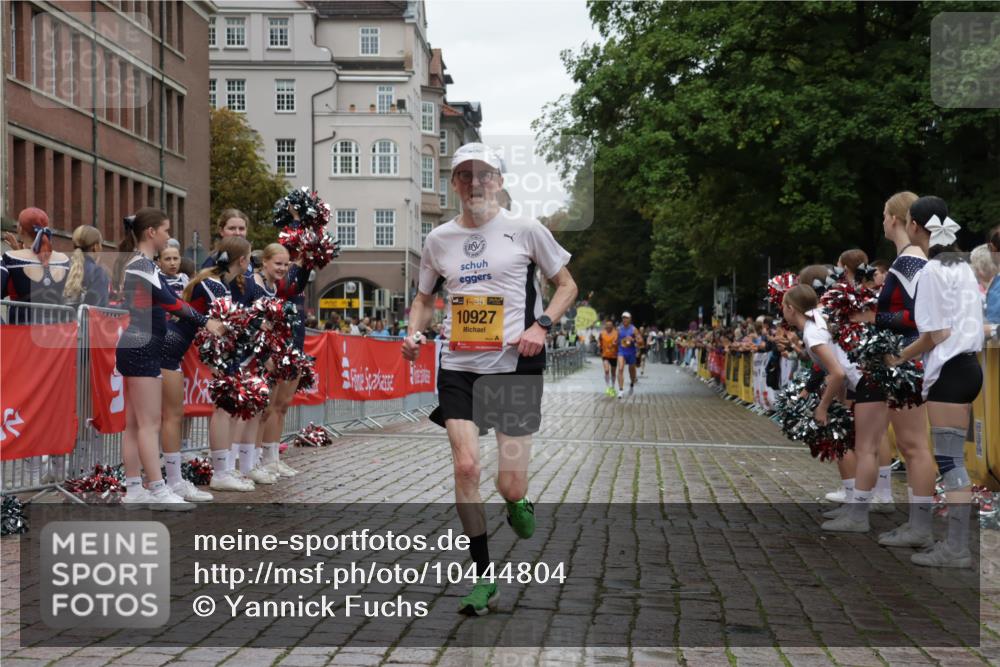 13.09.2026 - Kiel Lauf Yannick Fuchs http://msf.ph/oto/10444804 13.09.2026 12:14:03 Ziel 10208, 663, 2109, 10008, 10160, 10927, 6182, 9253, 10912, 10470 meine-sportfotos.de