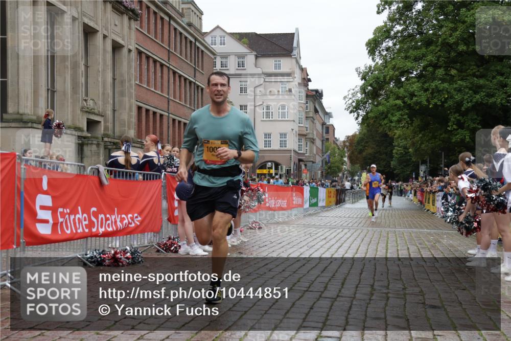 13.09.2026 - Kiel Lauf Yannick Fuchs http://msf.ph/oto/10444851 13.09.2026 12:14:06 Ziel 10208, 663, 2109, 10008, 10160, 10927, 6182, 9253, 10912 meine-sportfotos.de