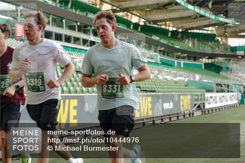 13.09.2026 - 21. swb-Marathon Bremen Michael Burmester http://msf.ph/oto/10444976 13.09.2026 12:45:37 Laufen im Stadion 195, 280, 339, 474, 493, 508, 567, 681, 697, 715, 788, 1017, 1034, 1181, 1241, 1264, 1277, 1301, 1335, 1696, 1863, 1937, 1975, 2020, 2084, 2297, 2889, 3092, 3271, 3609, 4110, 4118, 4157, 4328, 5092, 5238, 5674, 5719, 5996, 6918, 6973, 7015, 7206, 7265, 7336, 7478, 7715, 8028, 8054, 8096, 8319, 8325, 8331, 8670, 8701, 8756, 8936, 9070, 9129, 9137, 9273, 9306, 9495, 9583, 9642, 13063, 13168, 13237, 439, 957, 1411, 1667, 1822, 1850 meine-sportfotos.de