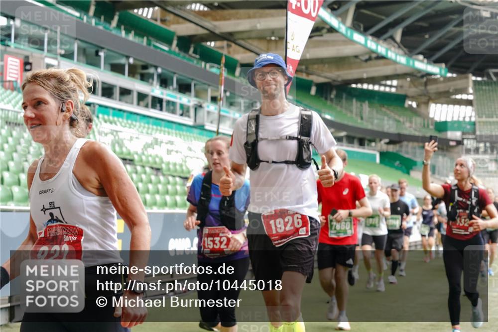13.09.2026 - 21. swb-Marathon Bremen Michael Burmester http://msf.ph/oto/10445018 13.09.2026 13:07:52 Laufen im Stadion 132, 156, 310, 372, 489, 551, 607, 682, 716, 800, 808, 809, 831, 834, 846, 884, 911, 922, 1083, 1124, 1173, 1189, 1205, 1210, 1285, 1289, 1322, 1364, 1369, 1387, 1395, 1437, 1532, 1545, 1559, 1600, 1688, 1831, 1841, 1848, 1854, 1871, 1899, 1926, 1938, 2003, 2041, 2070, 2090, 2215, 2219, 2229, 2275, 2283, 2318, 2366, 2380, 2405, 2440, 2467, 2492, 2565, 2611, 2635, 2699, 2707, 2721, 2727, 2731, 2755, 2782, 2802, 2818, 2831, 2841, 2866, 2897, 2902, 2911, 2930, 2949, 2960 meine-sportfotos.de
