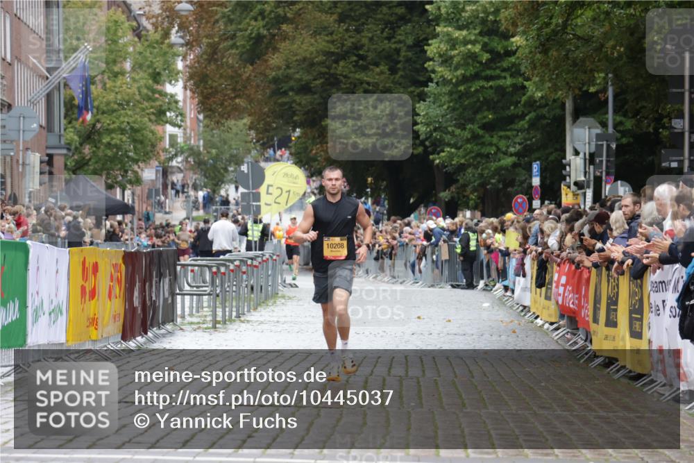 13.09.2026 - Kiel Lauf Yannick Fuchs http://msf.ph/oto/10445037 13.09.2026 12:14:19 Ziel 6182, 9253, 10912, 663, 2109, 10160, 10208, 2565, 11085, 663, 10008, 10160, 10927 meine-sportfotos.de