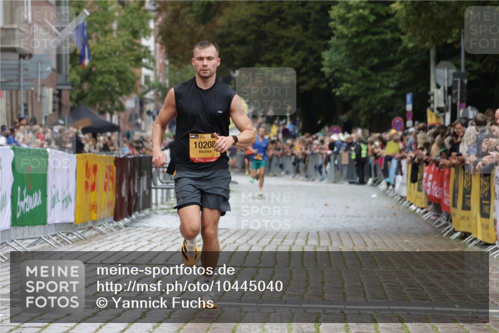 13.09.2026 - Kiel Lauf Yannick Fuchs http://msf.ph/oto/10445040 13.09.2026 12:14:22 Ziel 2565, 6182, 9253, 10912, 2109, 6182, 10160, 10208, 11085, 663, 2109, 10008, 10160 meine-sportfotos.de