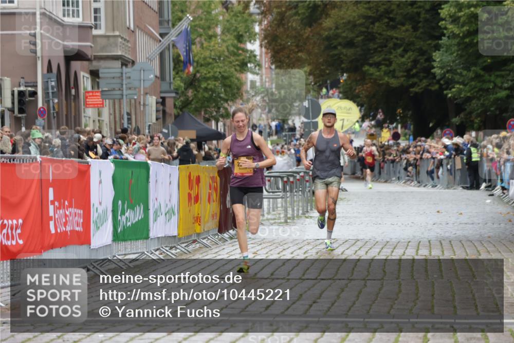 13.09.2026 - Kiel Lauf Yannick Fuchs http://msf.ph/oto/10445221 13.09.2026 12:14:47 Ziel 7208, 9316, 2565, 6182, 9253, 10912, 11085, 2550, 9855, 6182 meine-sportfotos.de