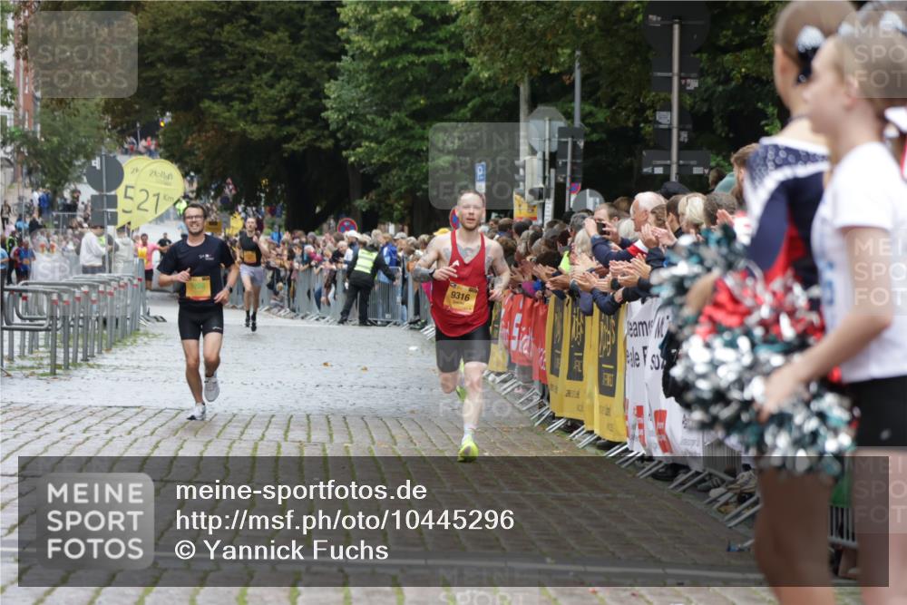 13.09.2026 - Kiel Lauf Yannick Fuchs http://msf.ph/oto/10445296 13.09.2026 12:15:03 Ziel 2550, 9855, 7208, 9316, 11085, 3398, 6871, 8093, 9575, 12196, 2565, 11085 meine-sportfotos.de
